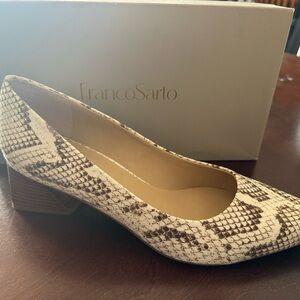 New never warm Franco Sparta natural snake shoes size 9.5